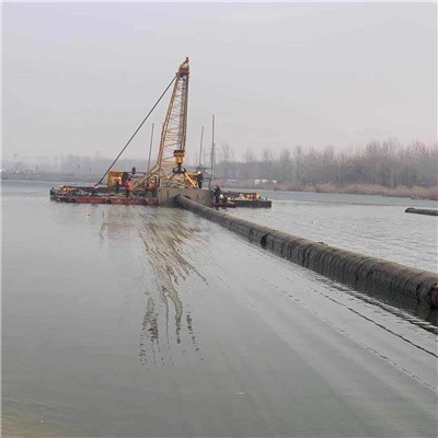 对抗水流与风浪:沉管安装如何实现「稳中求准」(图1)