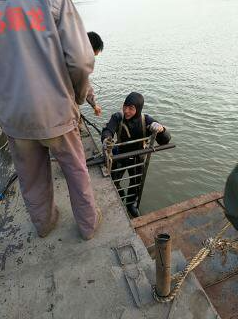 沉管安装 —— 解锁水下工程建设的 “密码”(图1)